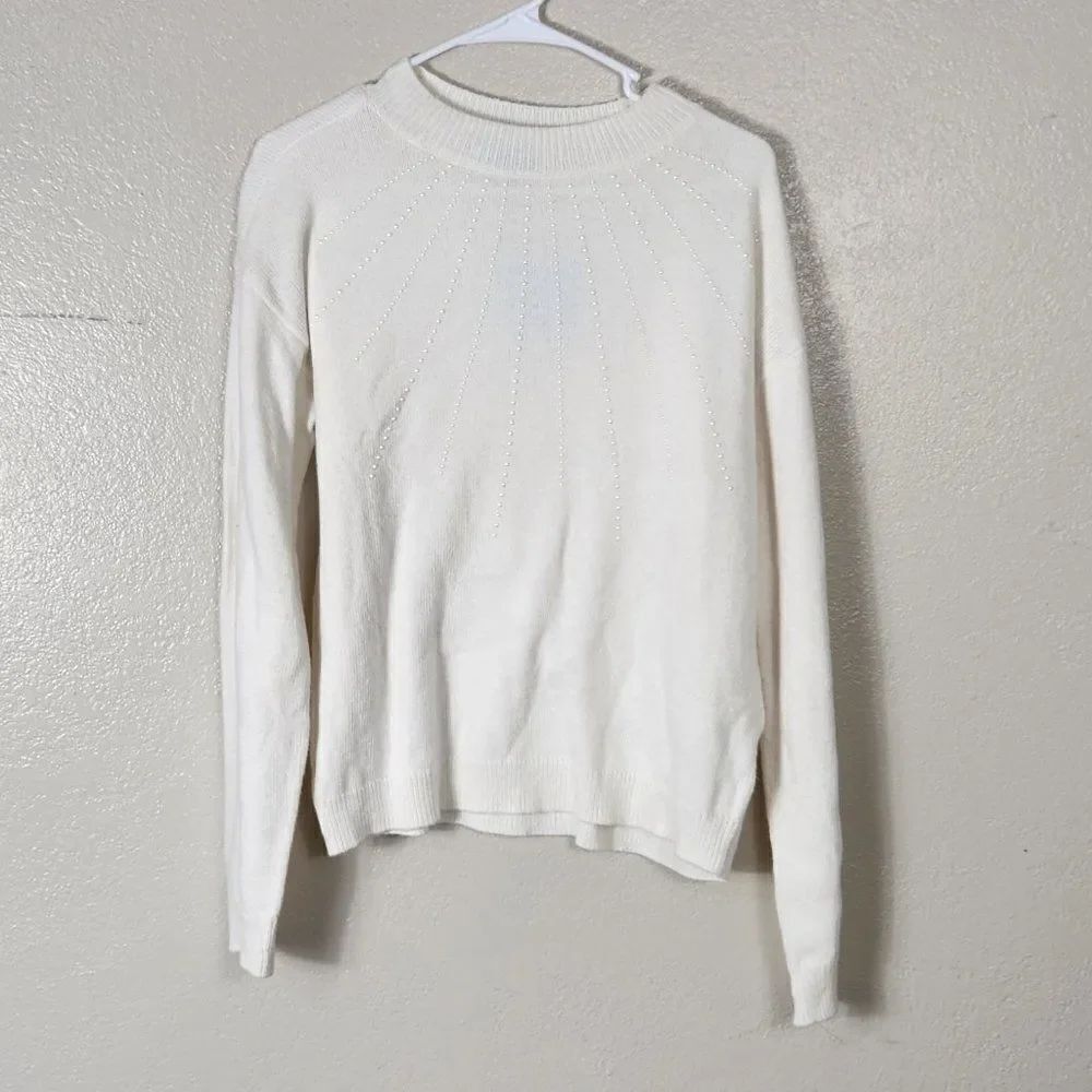 Cece Sweater Size M NWT White Dots Open to Offers!